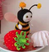 TANYABEE - Abeja con Fresa - Spanish