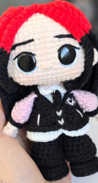 Art 13 Amigurumi - Stephany Silva - Billie Eilish