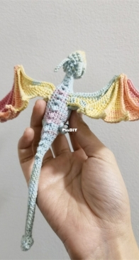 ChillCraft and jewelry - Dragon brooch crochet