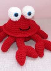 Forever Stitchin - Jodi Stredulinsky - Cora the Crab - English