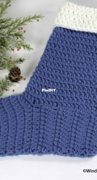 Winding Road Crochet - Lindsey Dale - One Hour Stocking Crochet - Free