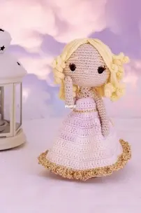 I finished another amigurumi doll!!