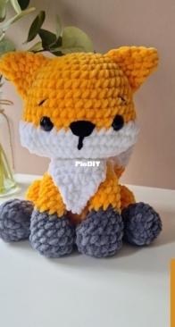 Sweet Fluffy Stitches - Jay Mooney - Fanta the Fox