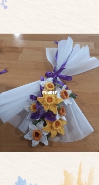 Daffodil arrangement