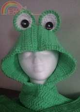 Crafty Mama Creations - Raechel Mayfield - Feeling Froggy Scoodie