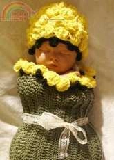 Sandys Cape Cod Originals - Sandy Powers - 120 Bouquet of Baby Roses Cocoon and Beanie