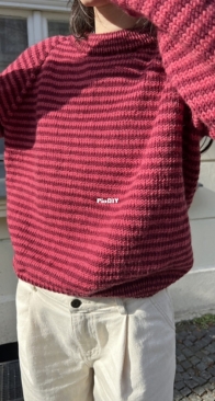 Alma Sweater by Lea (kisskiss.rhinestones) English