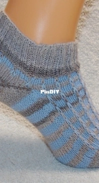 Raffaella Raffiniert Socken by Heike Häuptner-German-Free