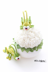 Mala Designs - Mandy Herrmann - Small grasshopper - German