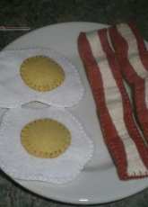 Wee Folk Art-Felt Egg and Felt Bacon Egg-Free Pattern