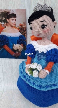 Luisa Maria Arango Perez - Snow White Mirror - Blanca Nieves Mirror - Spanish - Free