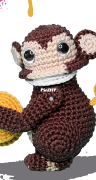 Maxine Crochet - Juhh Maxtine - Monkey Bomb - English Translated