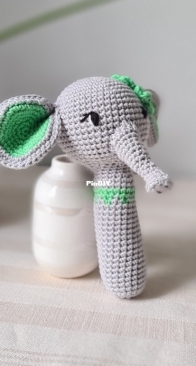 Virkat by By - Lizette - Rattle Elephant - Skallra Elefant - Swedish - Free