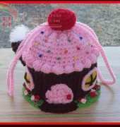 Cupcake House Purse