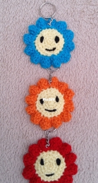 Crochet at Teris - Teri Hamilton - 2 Faced Flower Keychains - Free