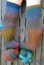 Difference Socks by Birgit Ka-Engish,German-Free