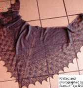Dew Drops Shawl by Bex Hopkins. Free