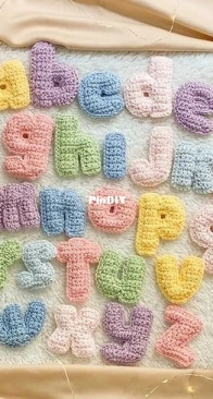 O Mundo Vitória - Vitória Souza Ribeiro - Alphabet - Alfabeto - Portuguese