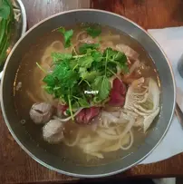 gigantic pho