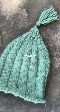 Roxana Designs - Elf Hat by Roxana Bartlett - Free