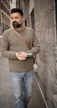 So Basic DK sweater by Maxim Cyr