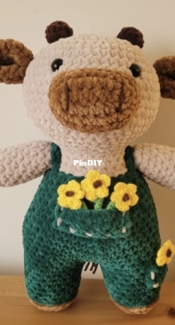 Cosy Pattern by Tasha - Farmer Cow