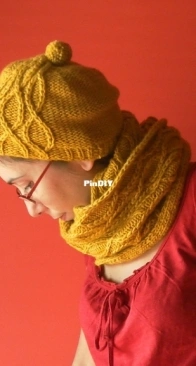 Funky Frank hat by Ela Torrente