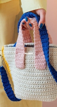Lankava - Molla Mills - Bolsito Purse - Free