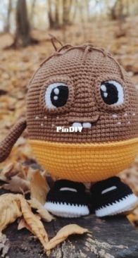 Sparrow Dreamer _ crochet coconut pattern _ English