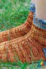 Hiss Socks by Corinne Fourcade / Corinnes Knits-Free