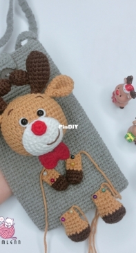 Lim Lenn - Pattern by Lim - Nguyen Lim - Reindeer Phone Pouch - Free