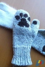Paw Mittens by Barbara Larrue /BEL Designs-Free