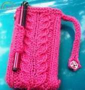Phone cozy with space for stylus