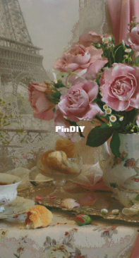 Breakfest in Paris by NaDiMa