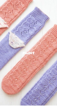 Anemone Socks by Yucca
