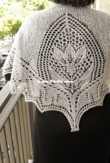 The Fiore di Mare Shawlette by Tiziana Sammuri