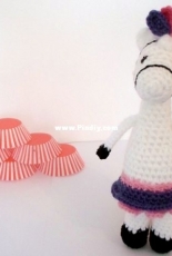 A la Sascha - Miss Pony