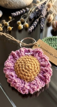 Flower keychain