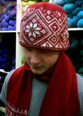 Norwegian Snowflake Hat and Scarf by Todd Gocken