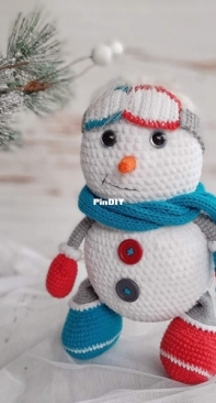 Knitted Toy Zoo - Anna Prishchenko - Anna Prishenko - Snowman