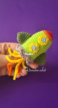 Pink Tomato Crochet - Anna Josephine Laurin - Mini Rocket Jellyfish - Jelly Friends