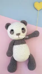 Caroline Kross - Gray Panda - Panda Cinza - Grauer Panda - English, Portuguese, German - Free