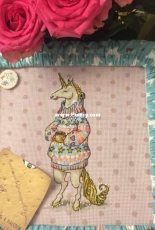 Animals in Sweaters - Unicorn by Ekaterina Gafenko and Mila Vozhd