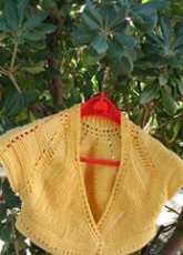 my yellow shrug is finished!!!!