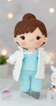 Meow Amigurumi - Anh Le - Jaine - The Doctor Doll