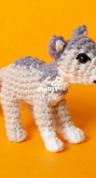 Stellas Yarn Universe - Stella Sharafi - Wolf - Free