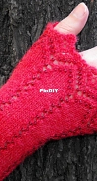 wrist warmer Eloisa by Birgit Freyer - Die WollLust - German