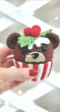 Pinky Pinky Blue - Nadejda Khegay - Christmas Cupcake Pudding Bear