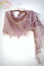 Just One of Those Things Shawl by Connie Peng/yellowcosmos