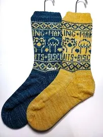 Making Biscuits Cat Socks by Amanda Newlin - Bean Blossom Fibers